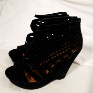 Chelsea Moreland Wedge Heel